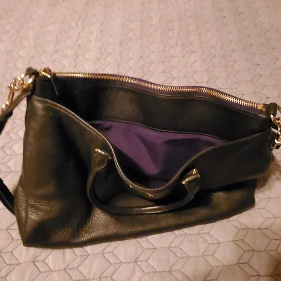 Coach Purse - Picture 4 of 9